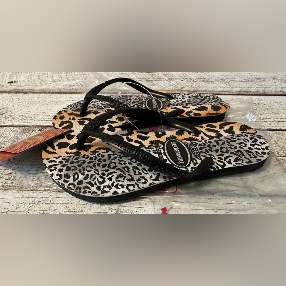 Havaianas Flip Flops - NWT